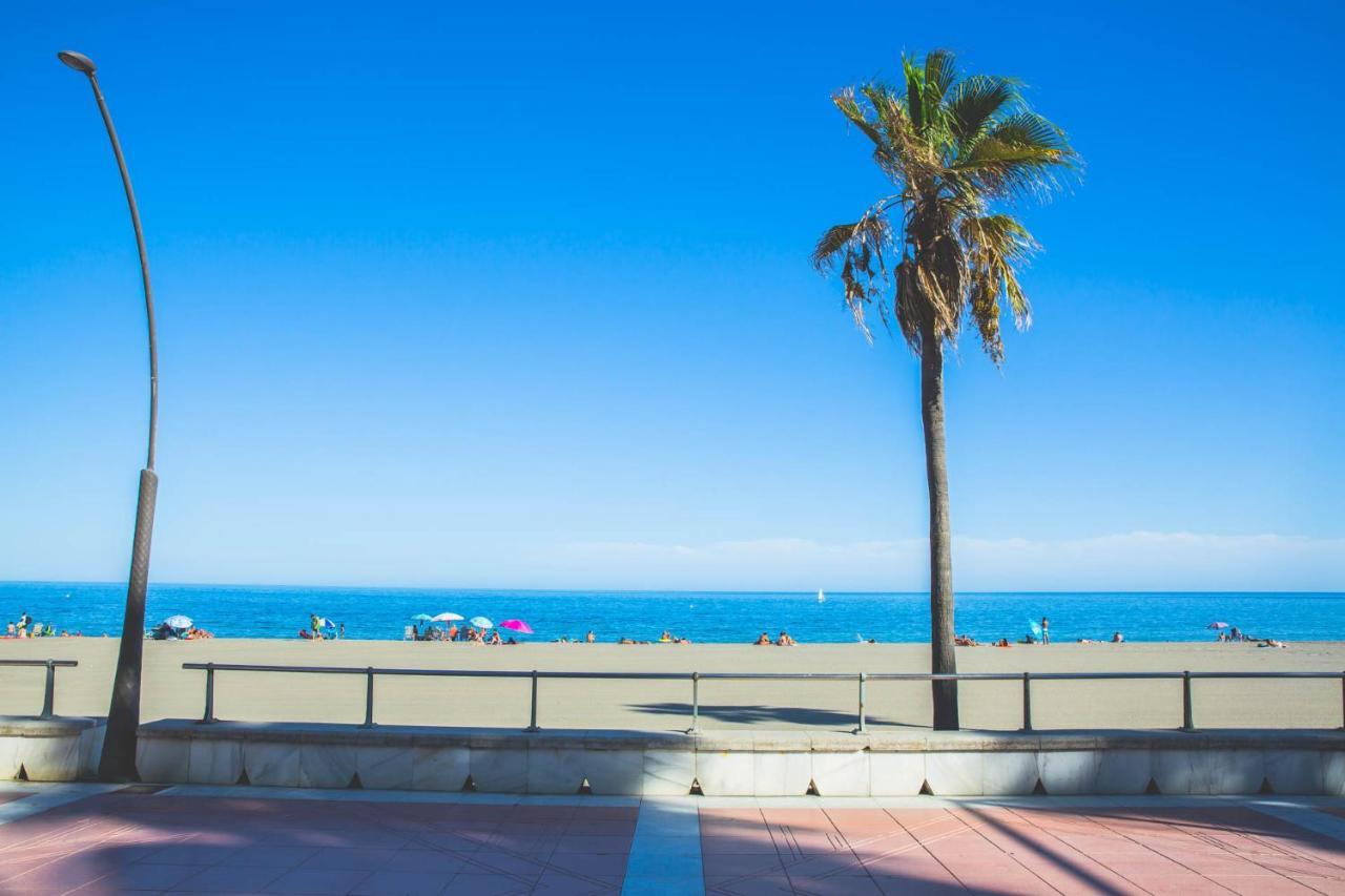Espectacular piso en primera línea de playa Estepona Exterior foto