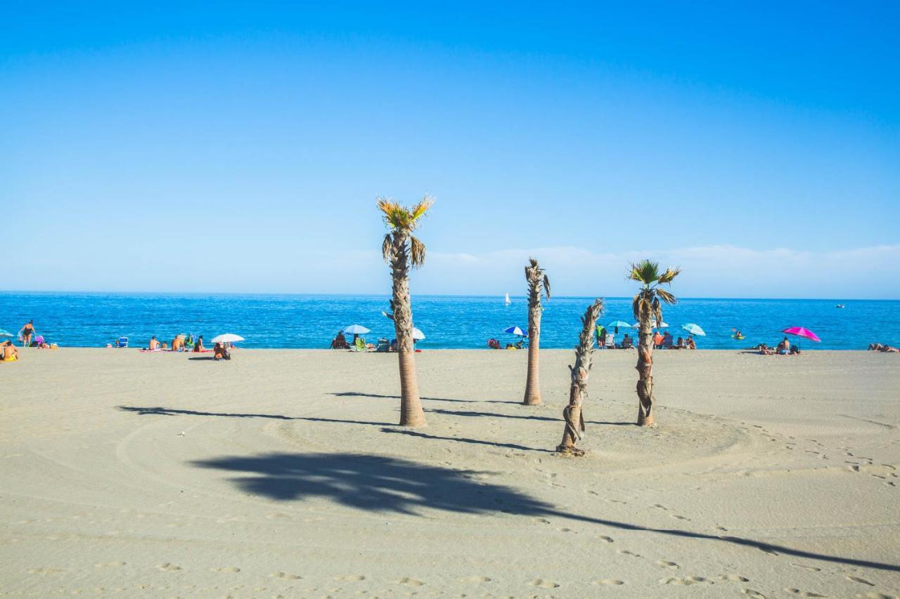 Espectacular piso en primera línea de playa Estepona Exterior foto
